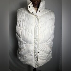 Womens White Vest. Size XL.